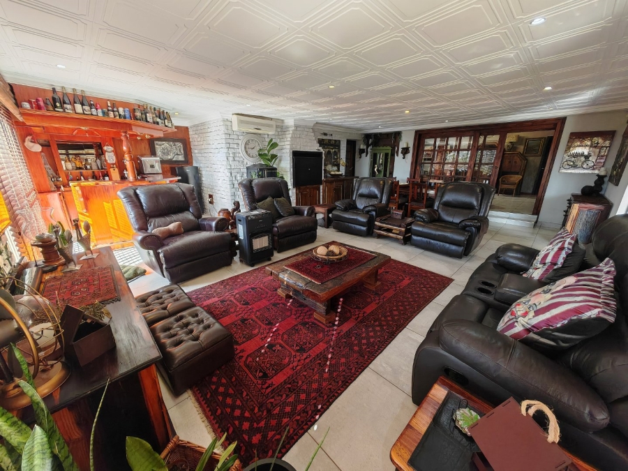 6 Bedroom Property for Sale in Dan Pienaar Free State